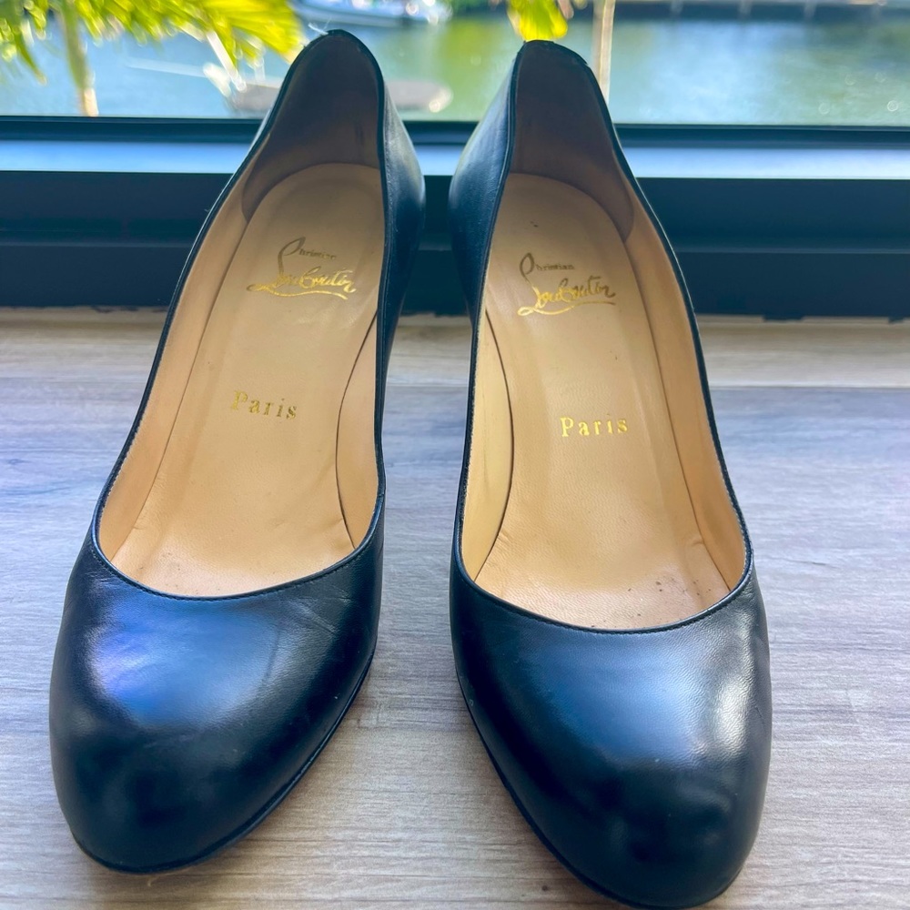 Louboutin pump black, 3 inch heel